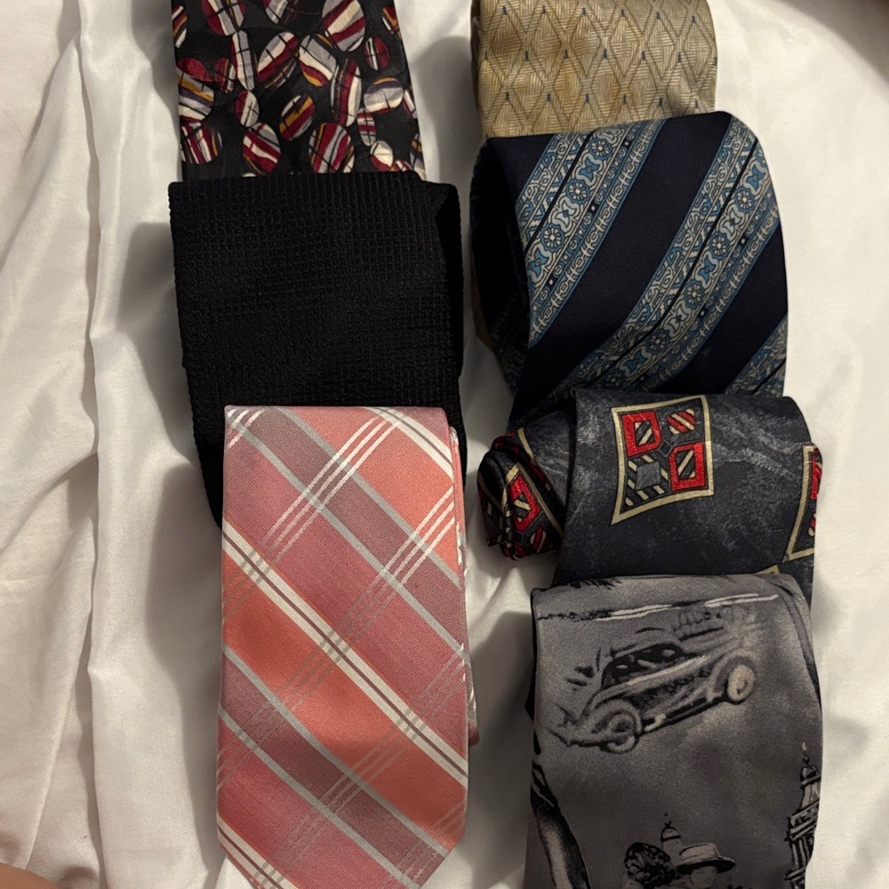 7 Assorted Men's Ties Collection - image 1